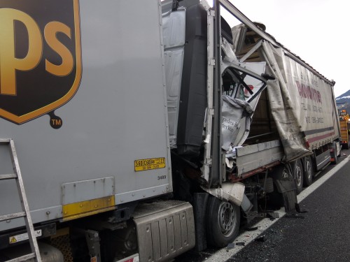 The dangers of overloaded trucks on Georgia highways