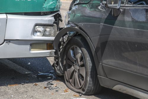 Step-by-step guide to filing a car accident claim in Fulton County, Georgia 